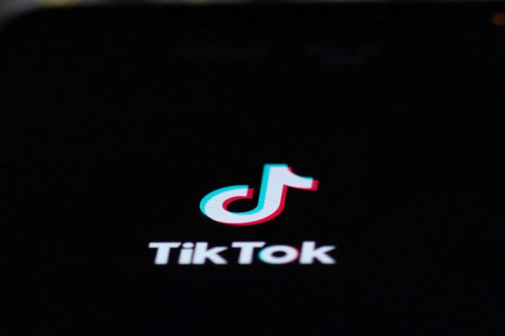 TikTok Tests Sleep Reminders Feature to Help Users Avoid Hours Lost on the Platform